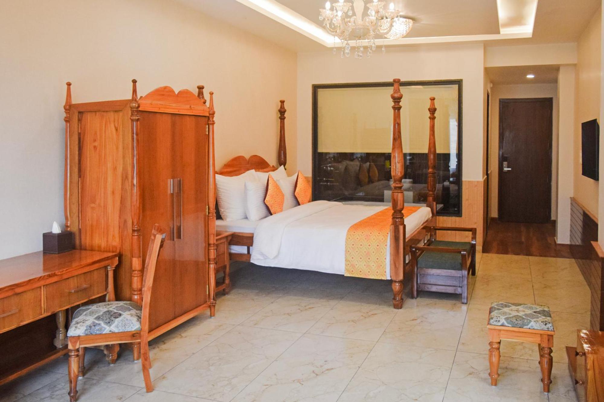 Hotel Sterling Kastoori Rudraprayāg Zewnętrze zdjęcie