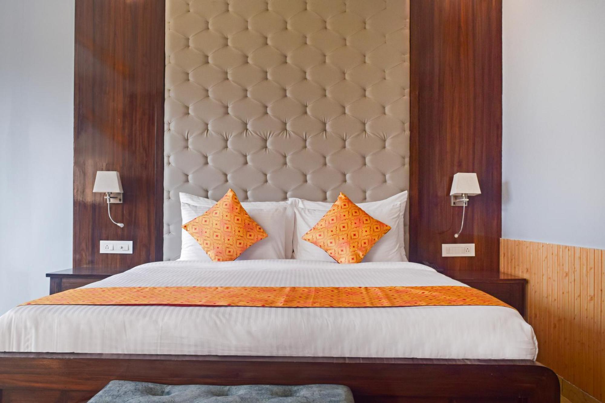 Hotel Sterling Kastoori Rudraprayāg Zewnętrze zdjęcie