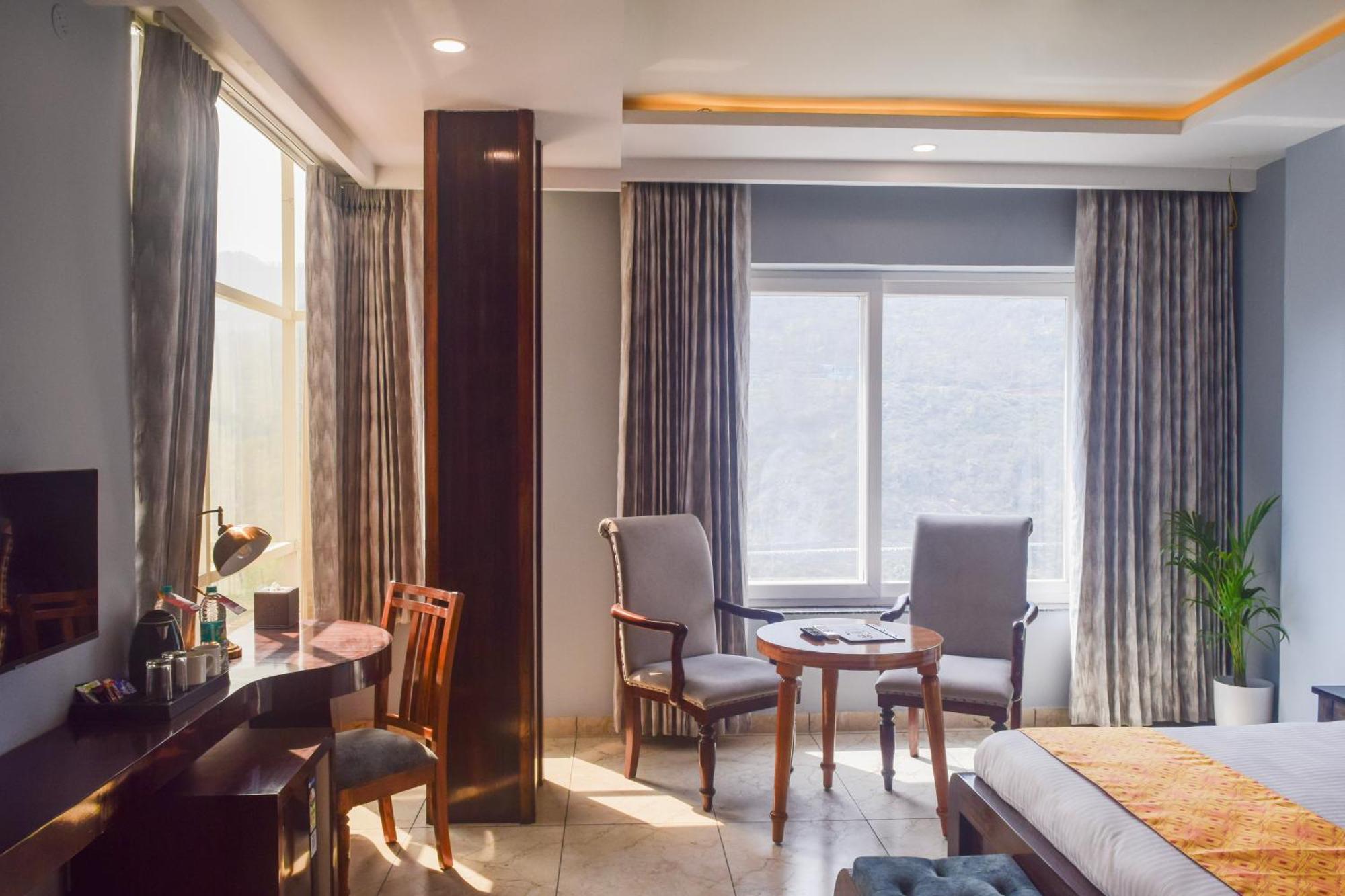 Hotel Sterling Kastoori Rudraprayāg Zewnętrze zdjęcie